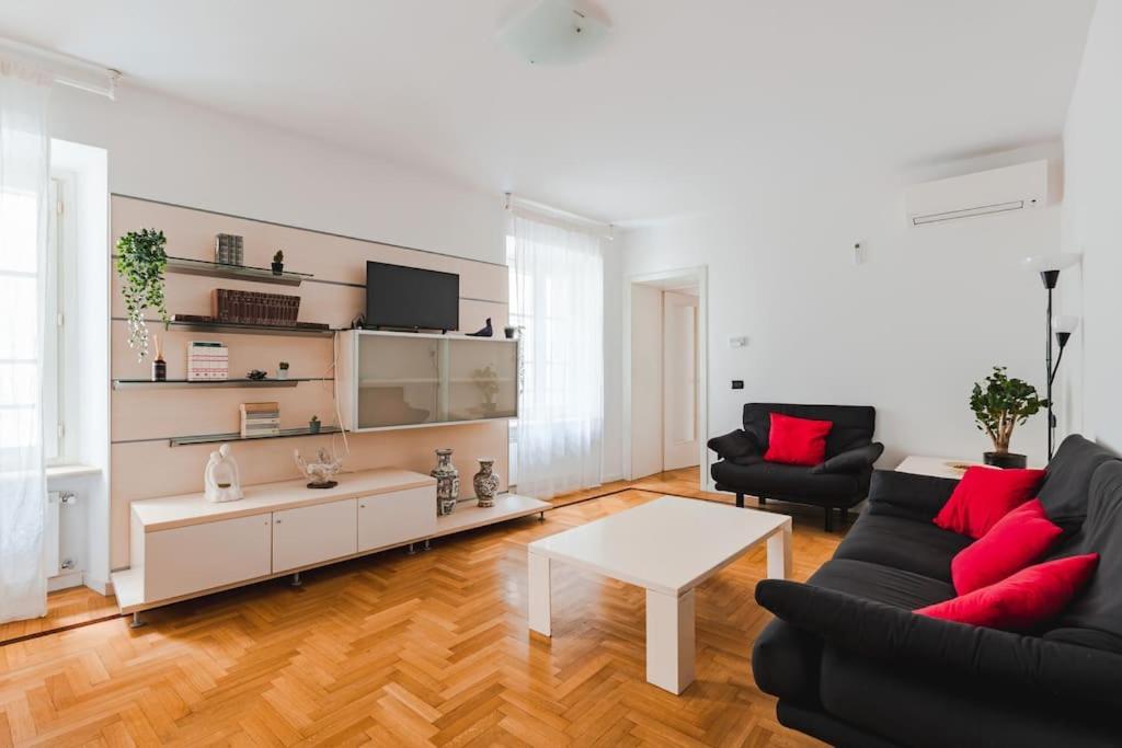 Piazza Unita Central Apartment Triest Exterior foto